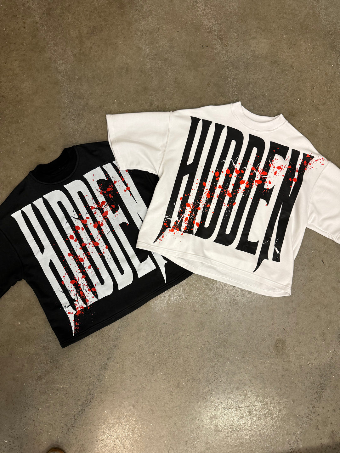 ‘SPLATTER’ TEE